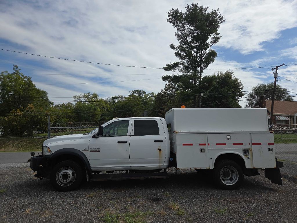 2015 RAM 5500 Image 3