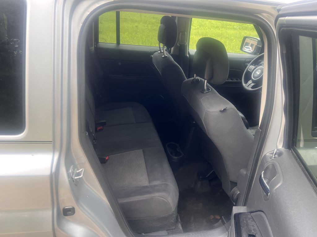 2012 Jeep Patriot Image 13