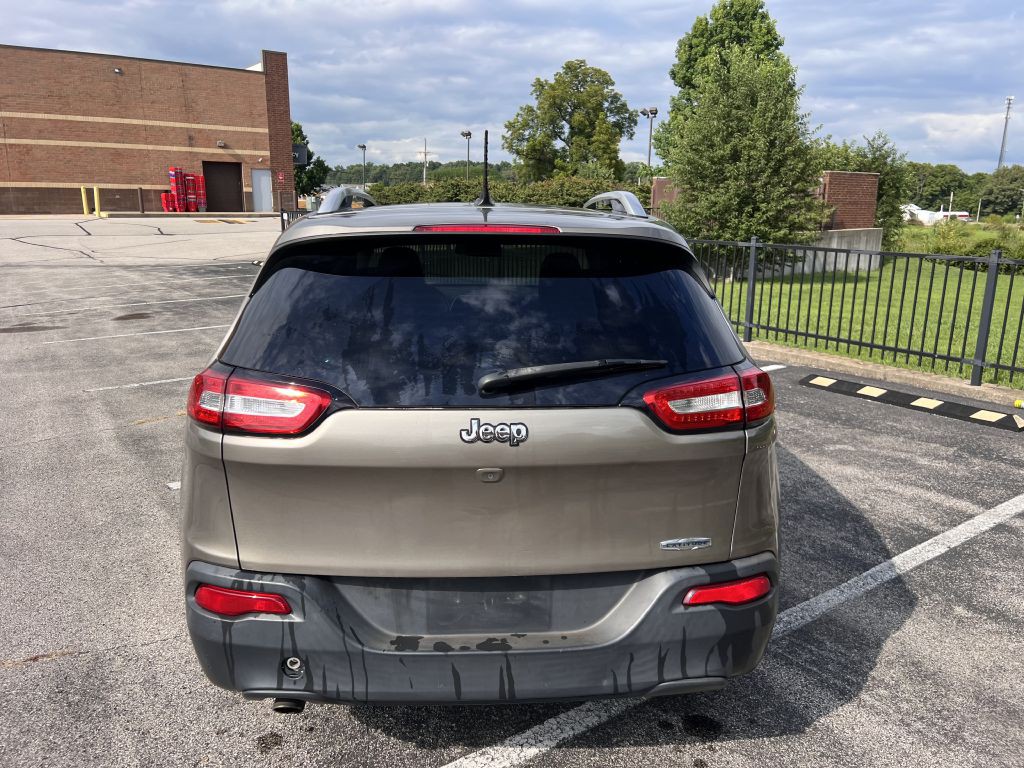2017 Jeep Cherokee Image 6