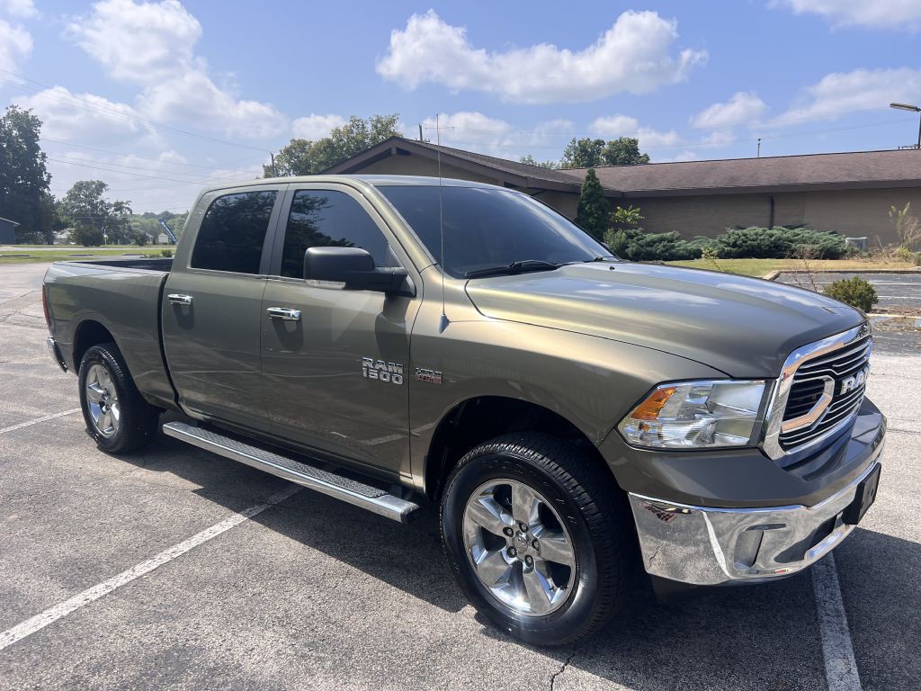 2013 RAM 1500 Image 3