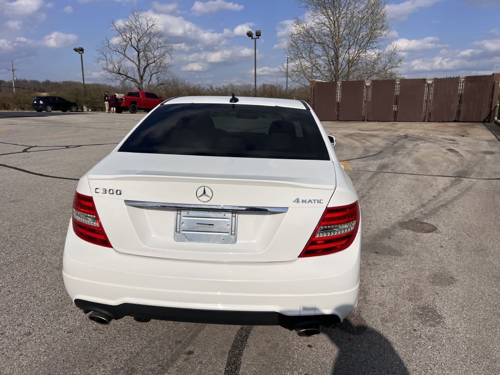 2013 Mercedes-Benz C-Class Image 6