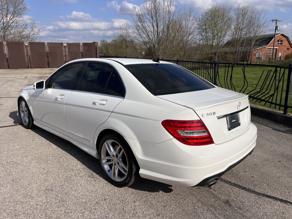 2013 Mercedes-Benz C-Class Image 7