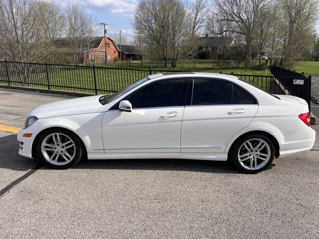 2013 Mercedes-Benz C-Class Image 8