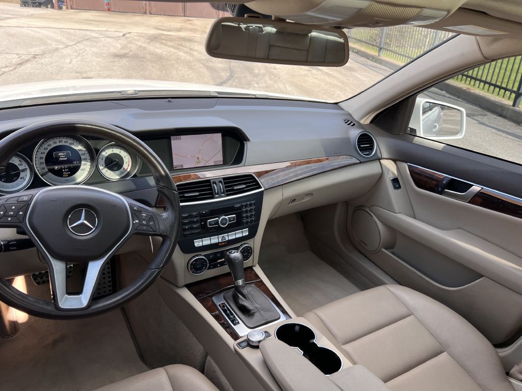 2013 Mercedes-Benz C-Class Image 11