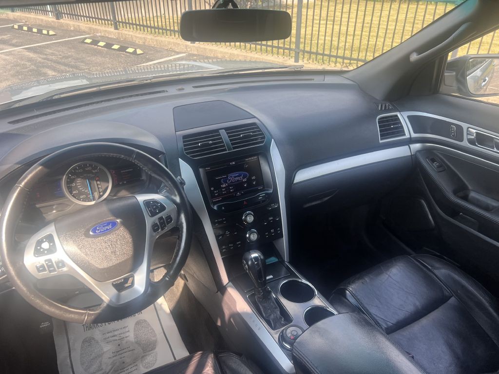 2013 Ford Explorer Image 12
