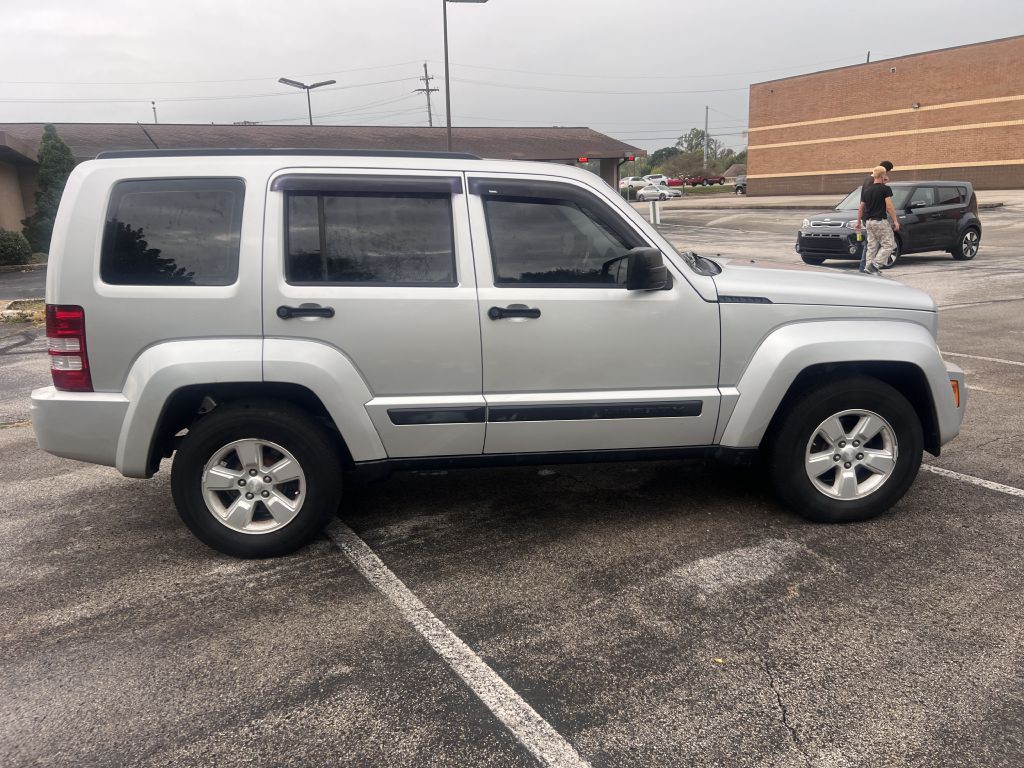 2009 Jeep Liberty Image 4