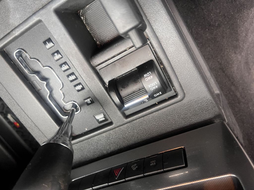 2009 Jeep Liberty Image 15
