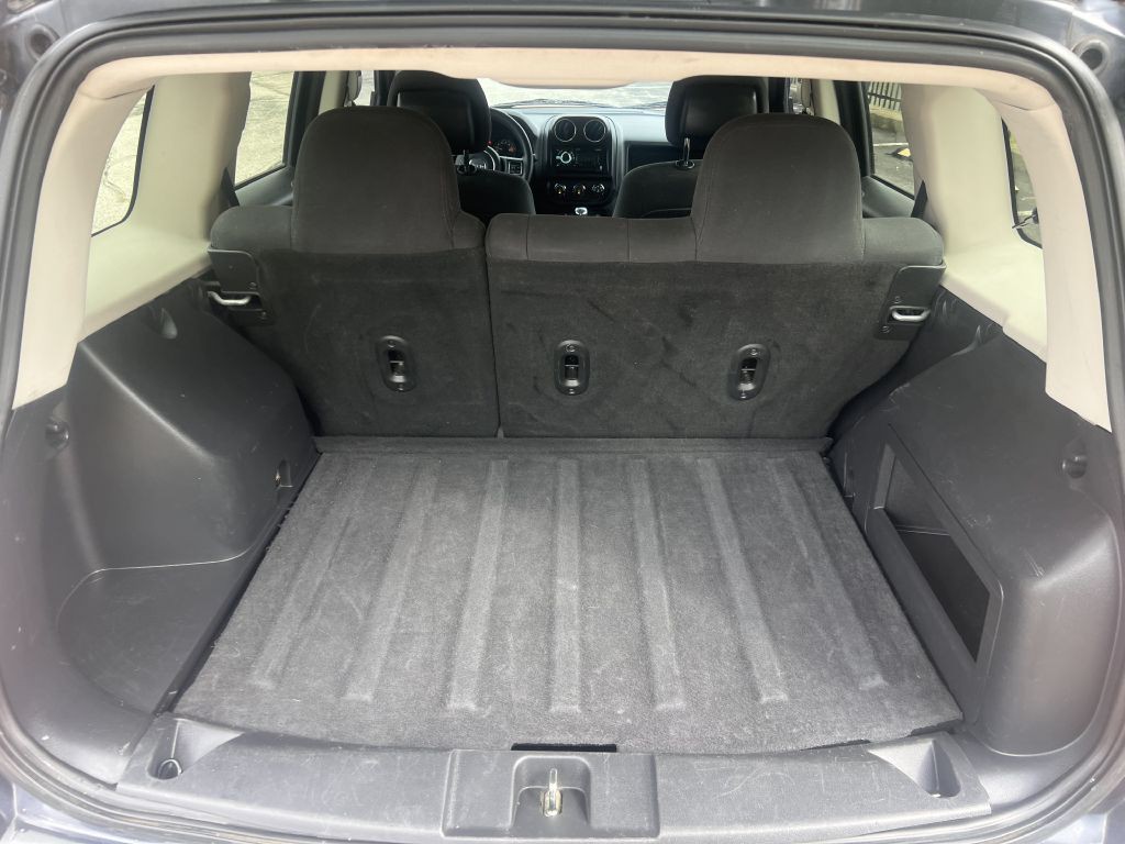 2015 Jeep Patriot Image 12