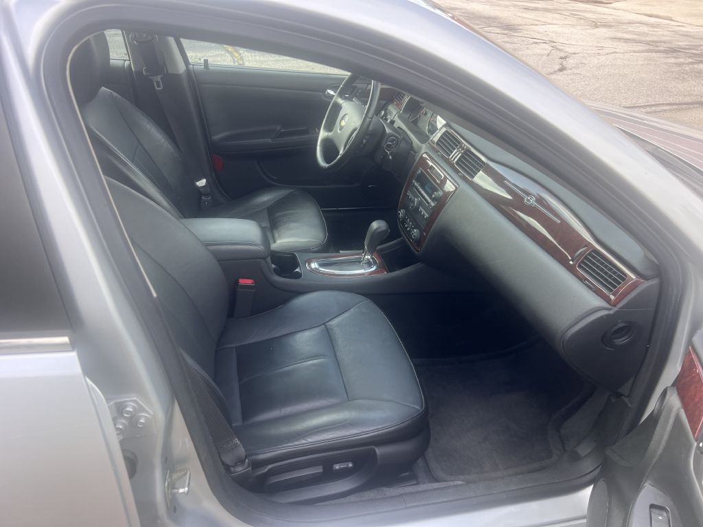 2009 Chevrolet Impala Image 13