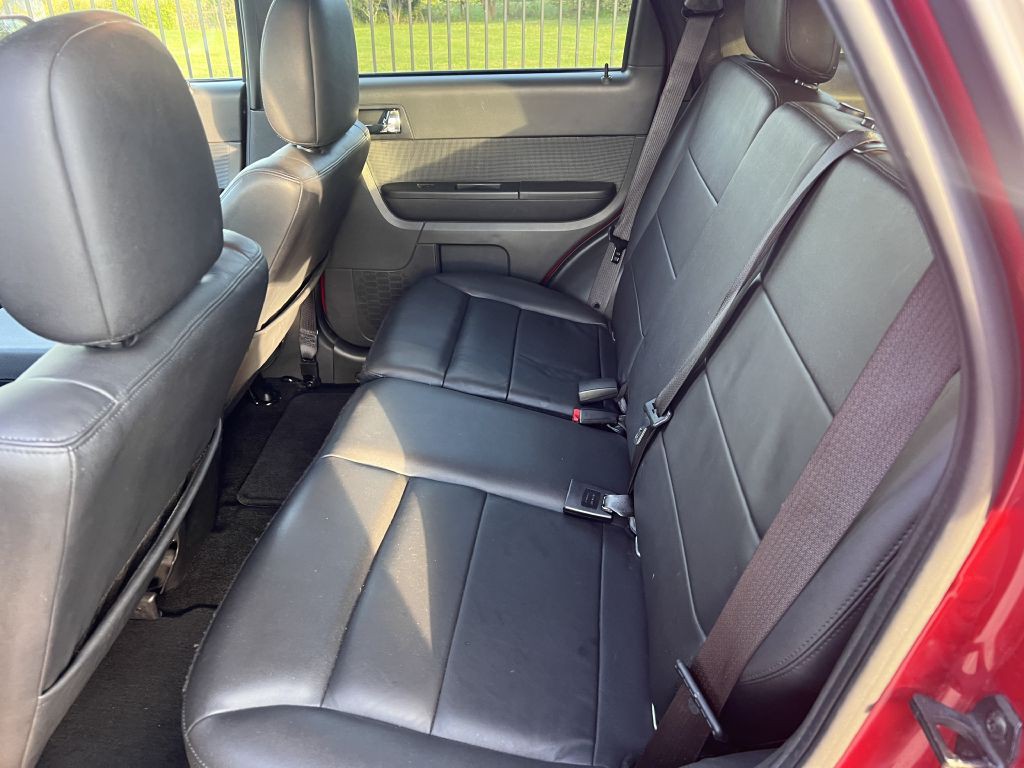 2011 Ford Escape Image 10