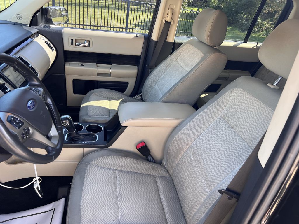 2016 Ford Flex Image 9