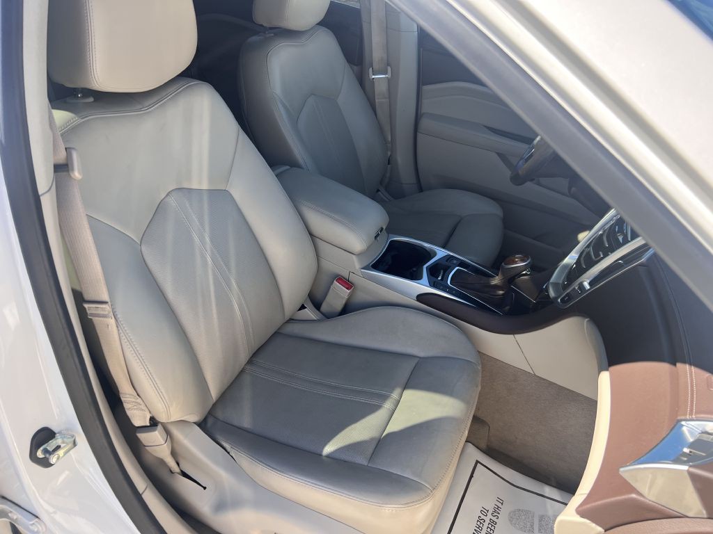 2016 Cadillac SRX Image 14