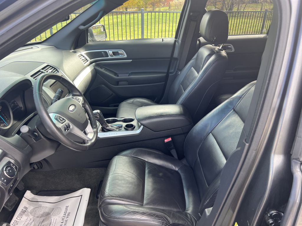2015 Ford Explorer Image 9