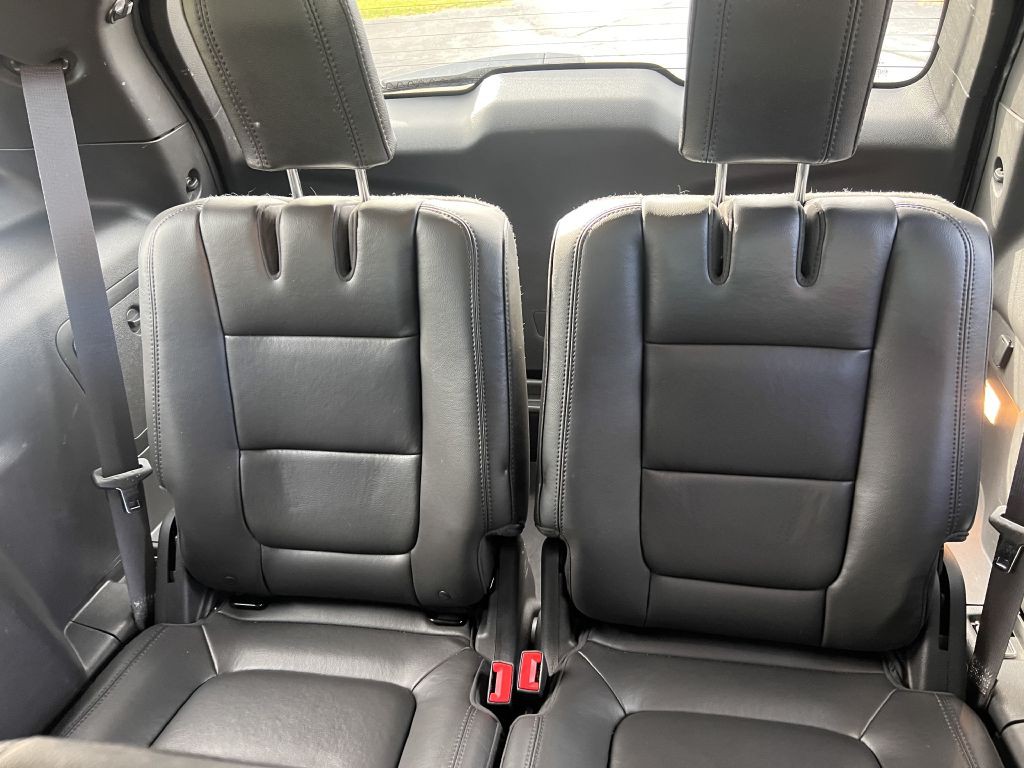 2015 Ford Explorer Image 11