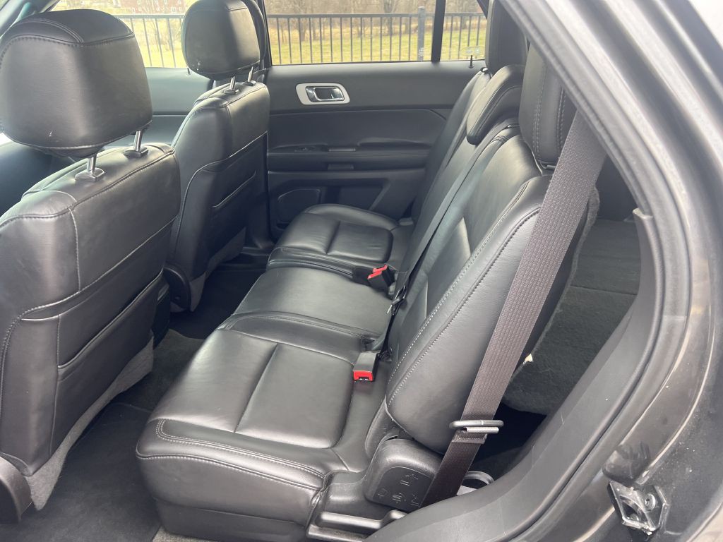 2015 Ford Explorer Image 10