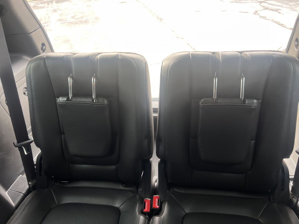 2015 Ford Explorer Image 11