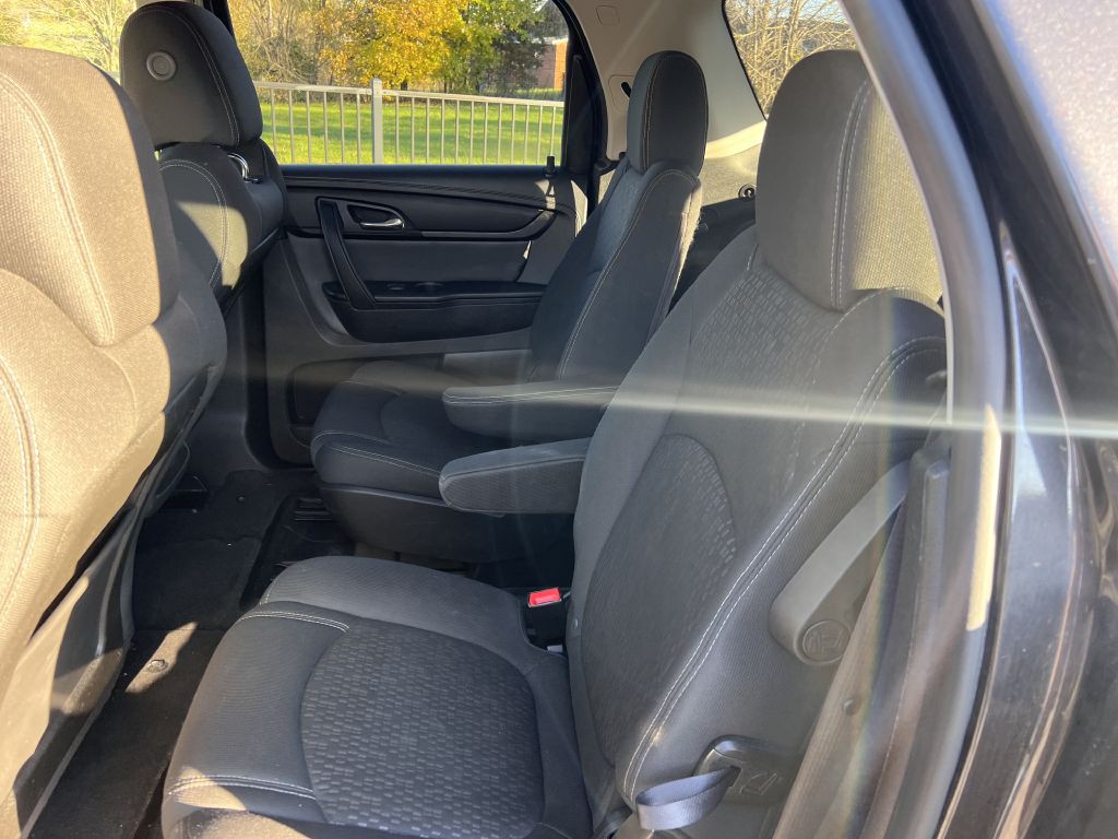 2013 GMC Acadia Image 10