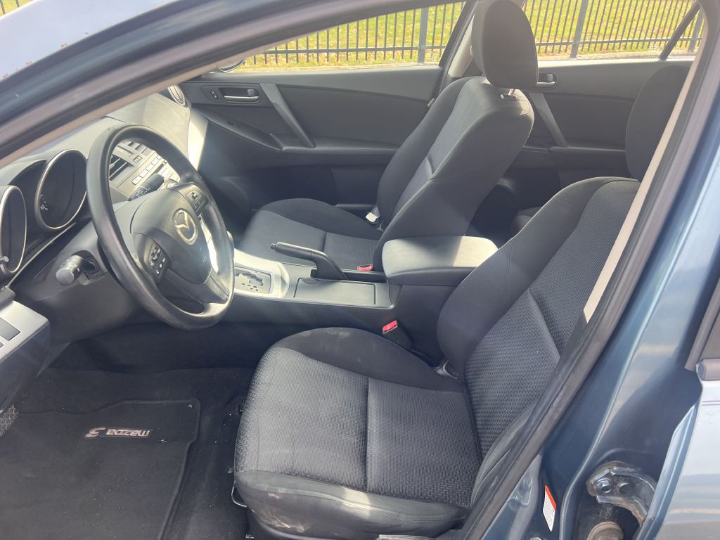 2010 Mazda Mazda3 Image 9