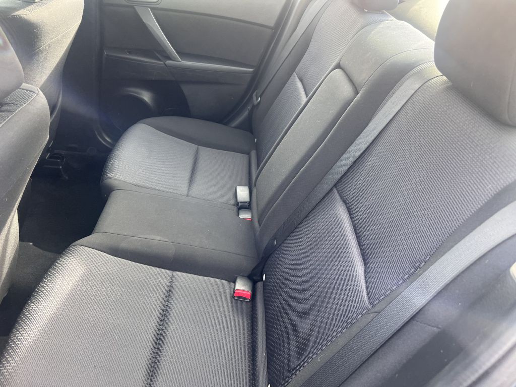 2010 Mazda Mazda3 Image 10