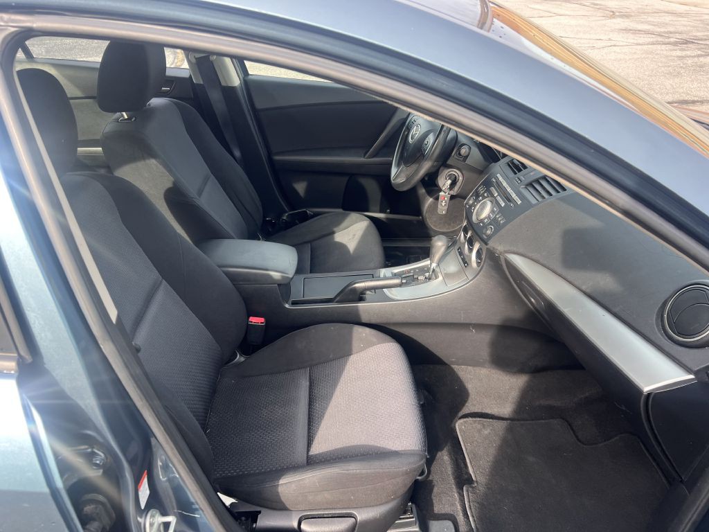 2010 Mazda Mazda3 Image 12