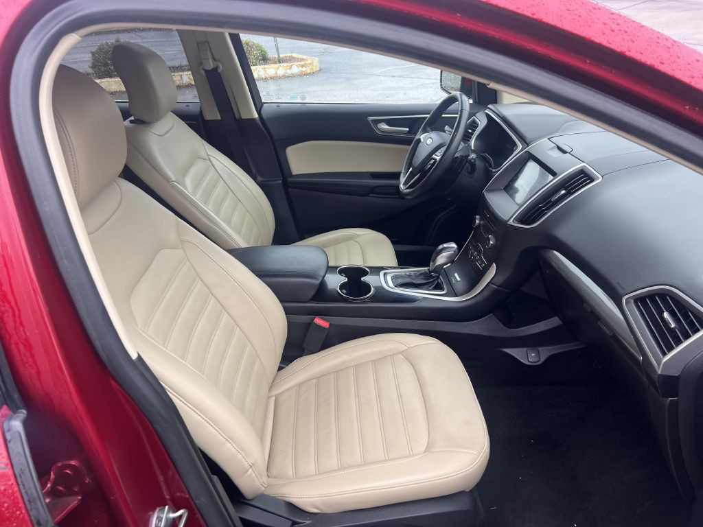 2017 Ford Edge Image 14