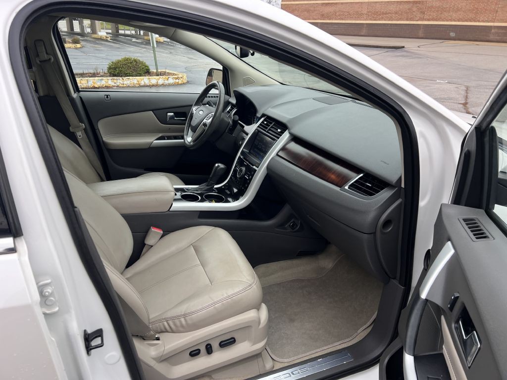 2012 Ford Edge Image 15