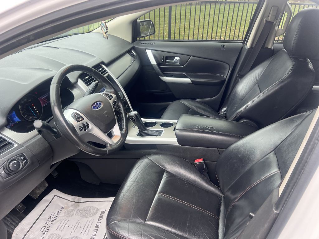 2013 Ford Edge Image 9