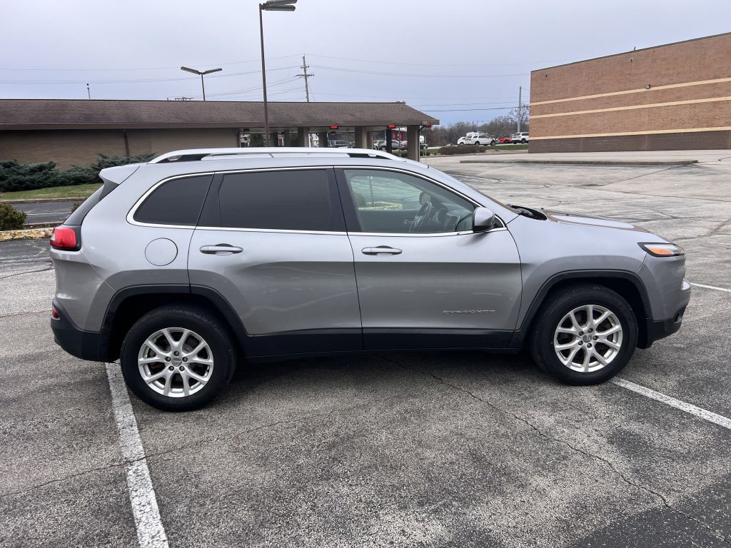 2016 Jeep Cherokee Image 4
