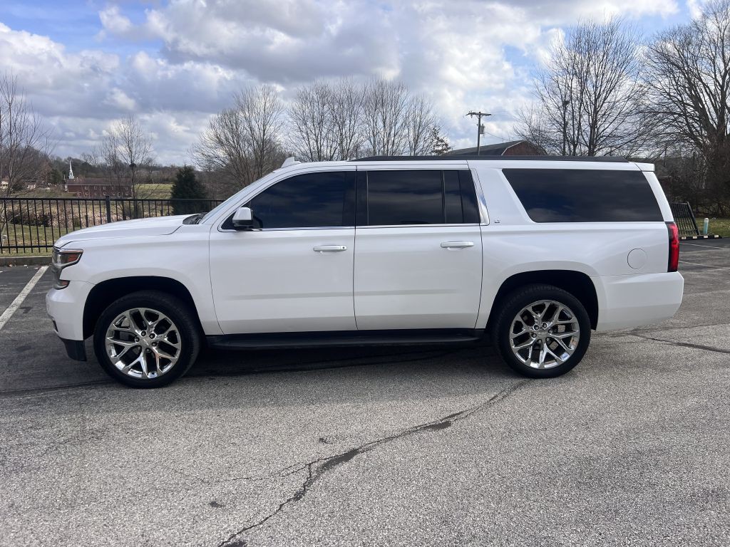 2016 Chevrolet Suburban Image 8