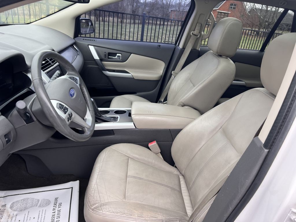 2013 Ford Edge Image 9