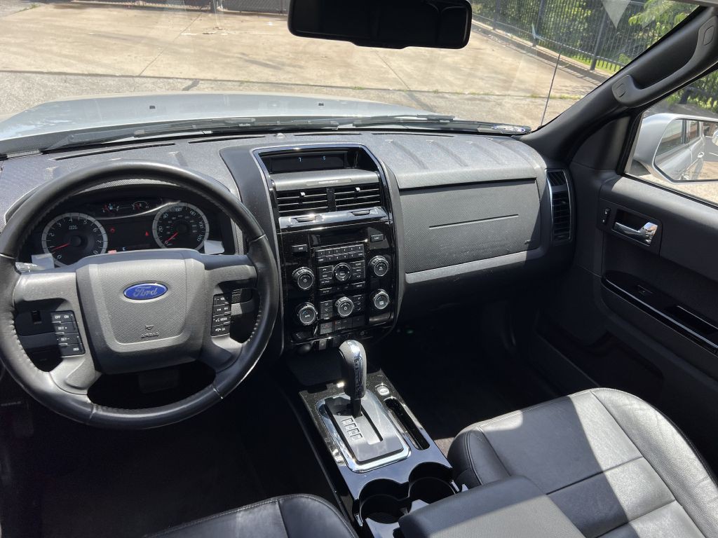 2010 Ford Escape Image 11