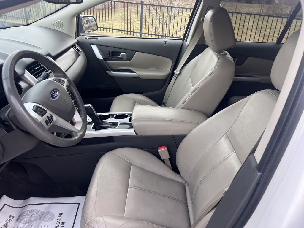 2013 Ford Edge Image 9
