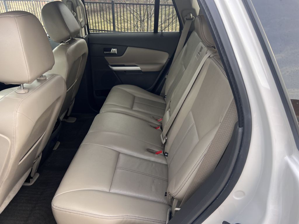 2013 Ford Edge Image 10