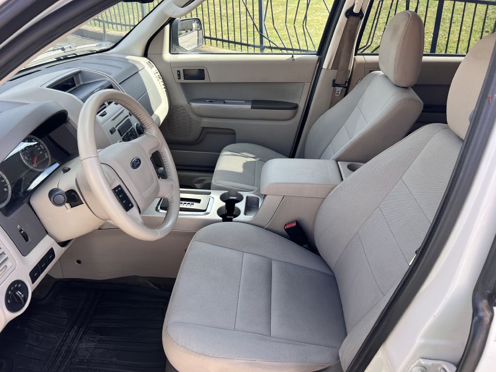 2012 Ford Escape Image 9