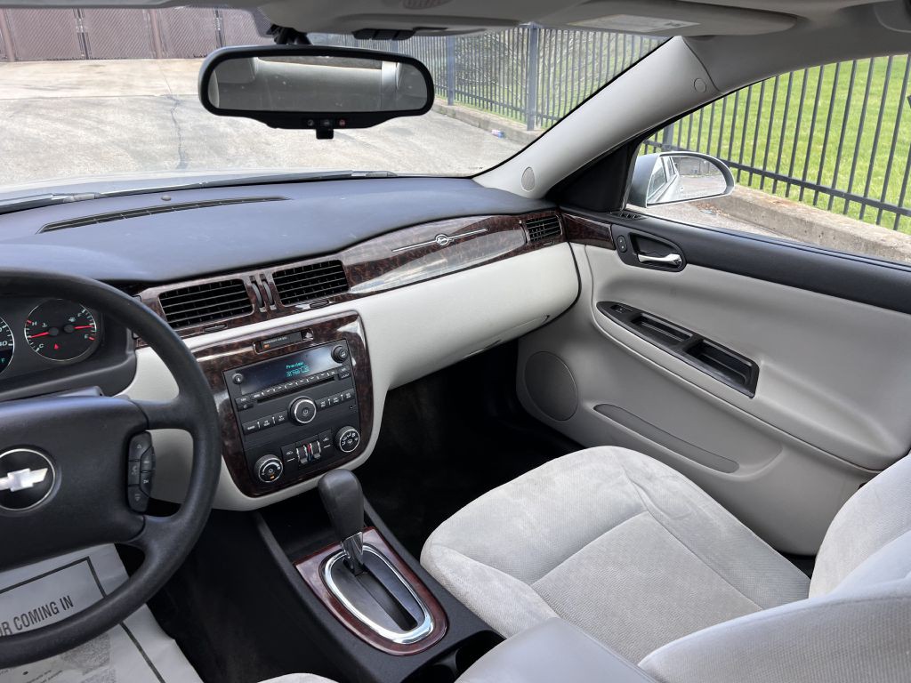 2016 Chevrolet Impala Image 12