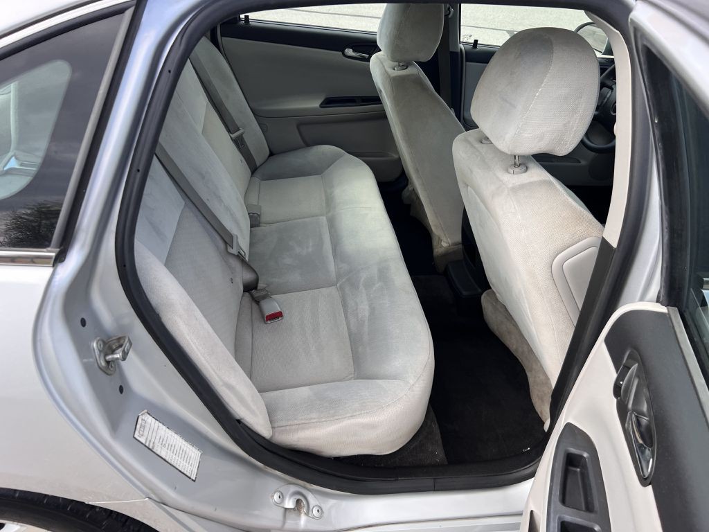 2016 Chevrolet Impala Image 13