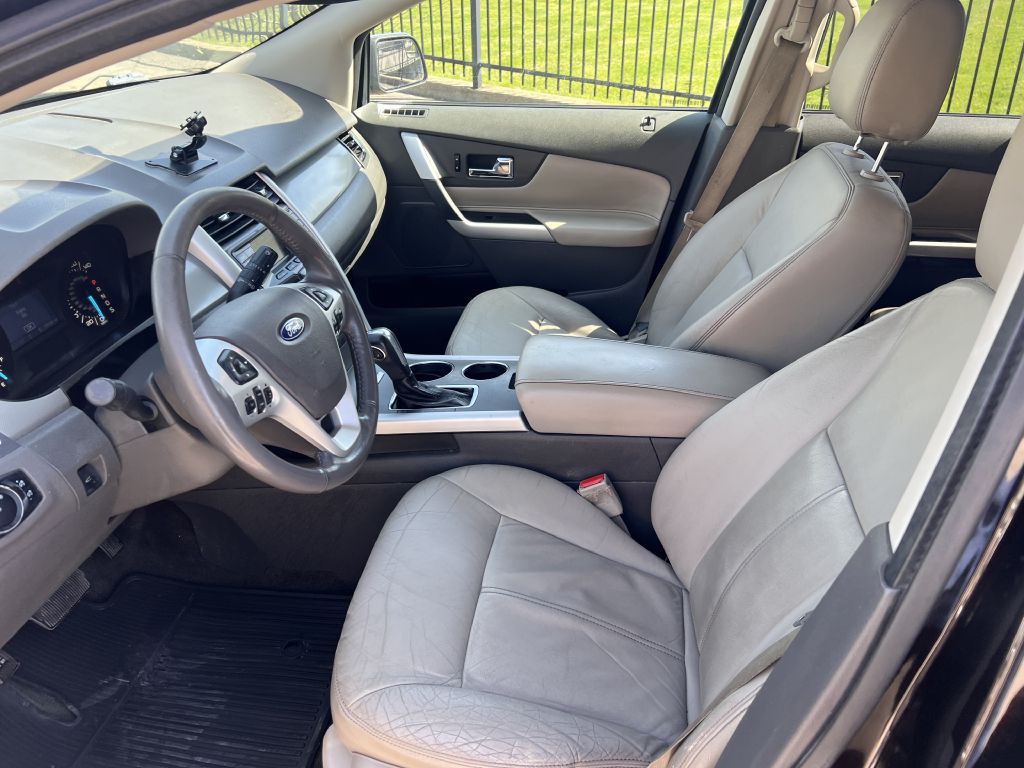 2014 Ford Edge Image 9