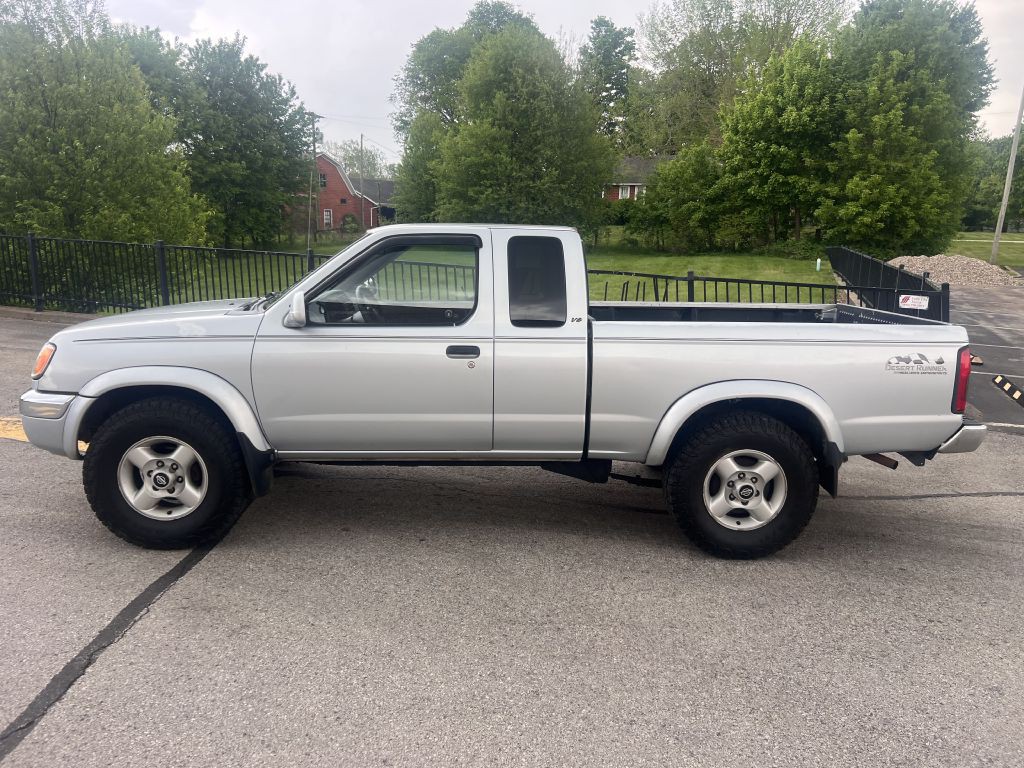 2000 Nissan Frontier Image 8