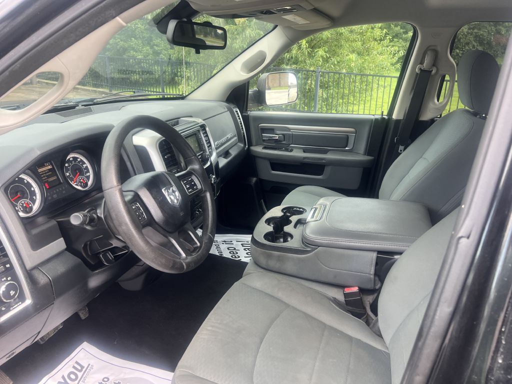 2016 RAM 1500 Image 9