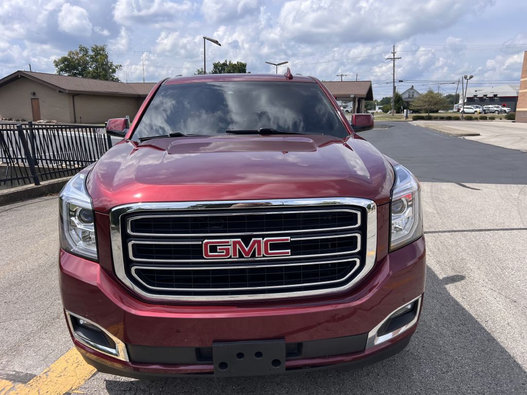 2017 GMC Yukon Image 2