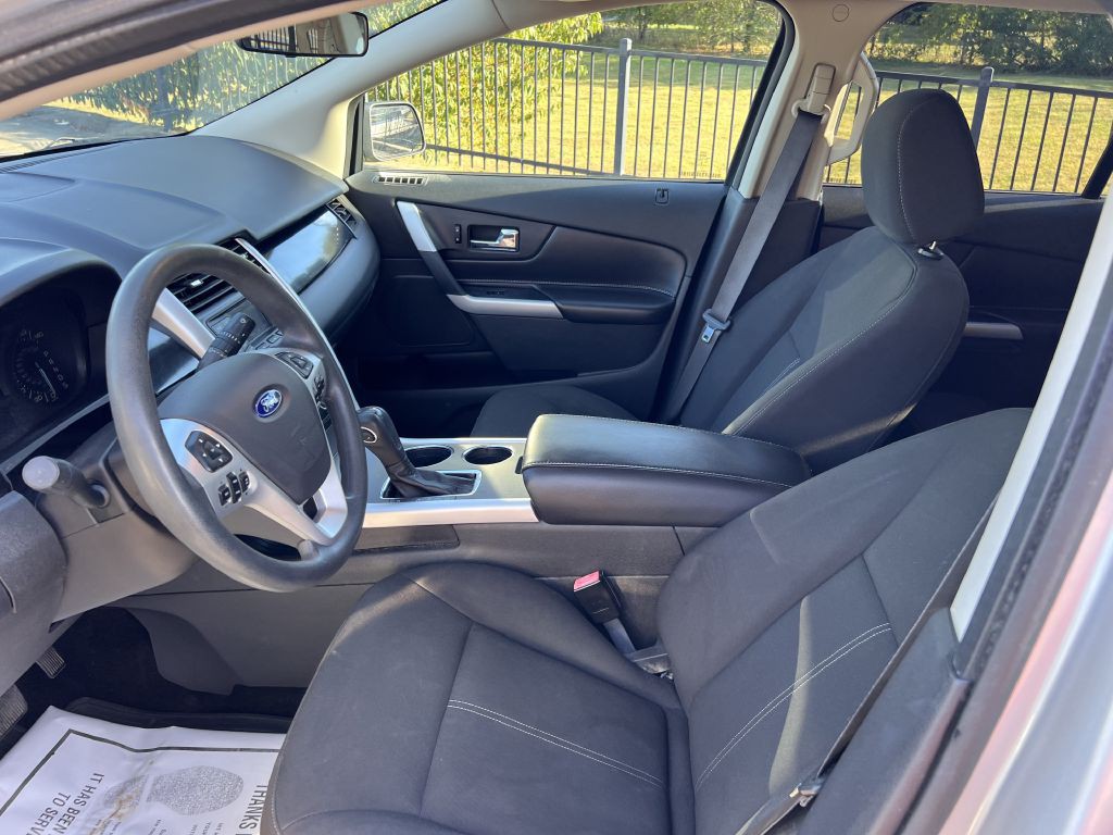 2014 Ford Edge Image 9