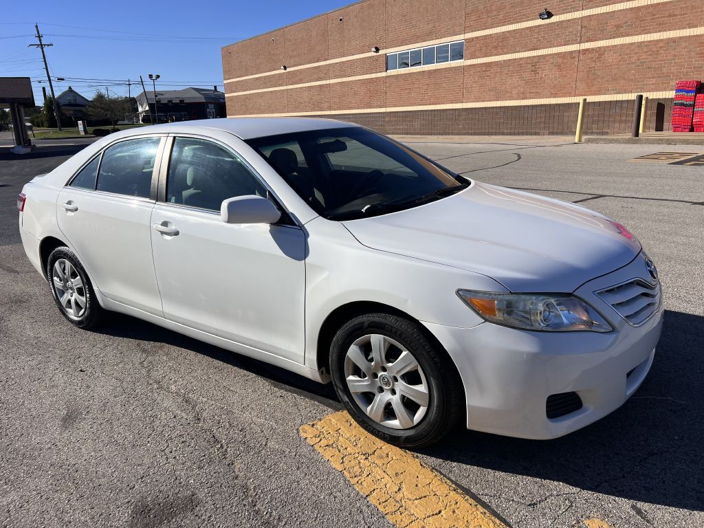 2010 Toyota Camry Image 3