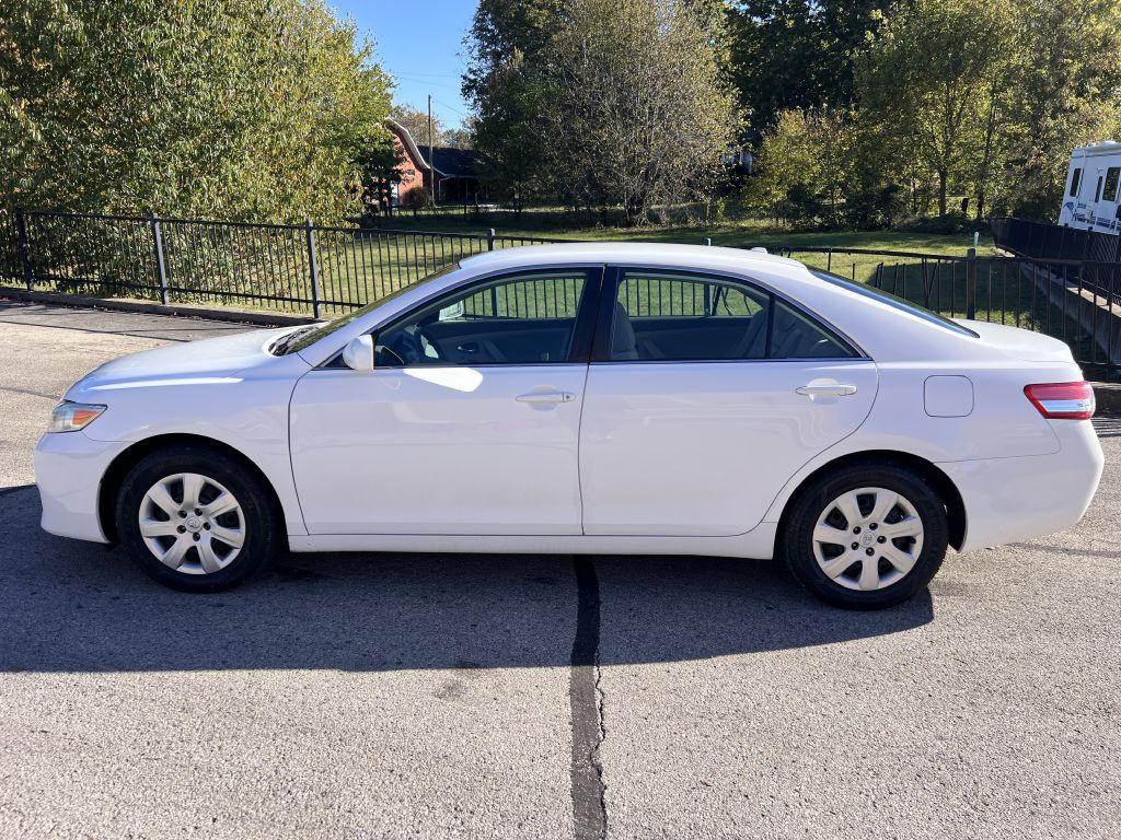 2010 Toyota Camry Image 8