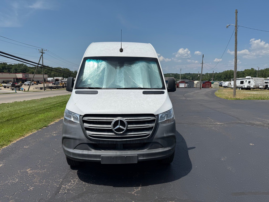2019 Mercedes-Benz Sprinter Image 3