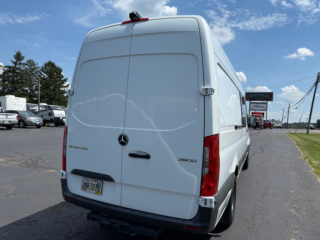 2019 Mercedes-Benz Sprinter Image 5