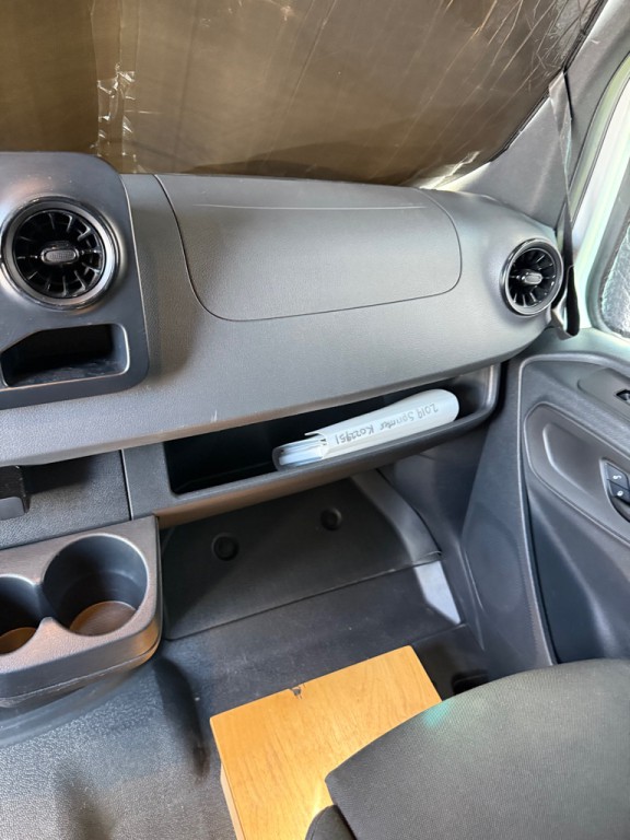 2019 Mercedes-Benz Sprinter Image 14