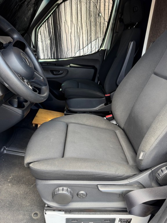 2019 Mercedes-Benz Sprinter Image 25