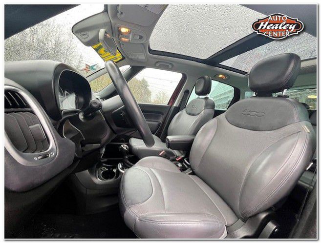 2015 FIAT 500L Image 9
