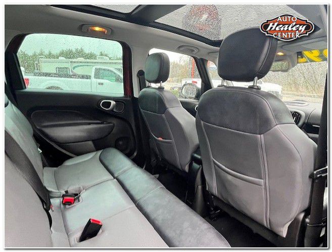 2015 FIAT 500L Image 21