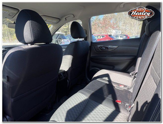2019 Nissan Rogue Image 18